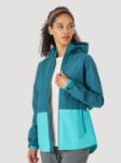 Picture of Wrangler LAJ76 ATG -x- Womens Rain Jacket - Classic Fit
