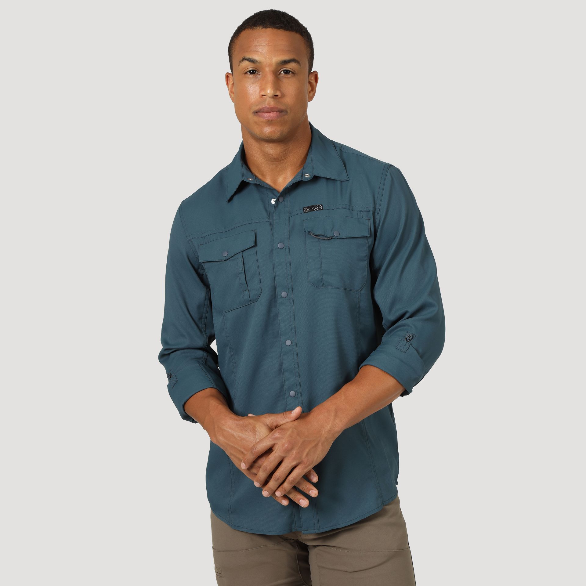 Picture of Wrangler NSB73 Wrangler Outdoor Flap Pocket Hike Shirt