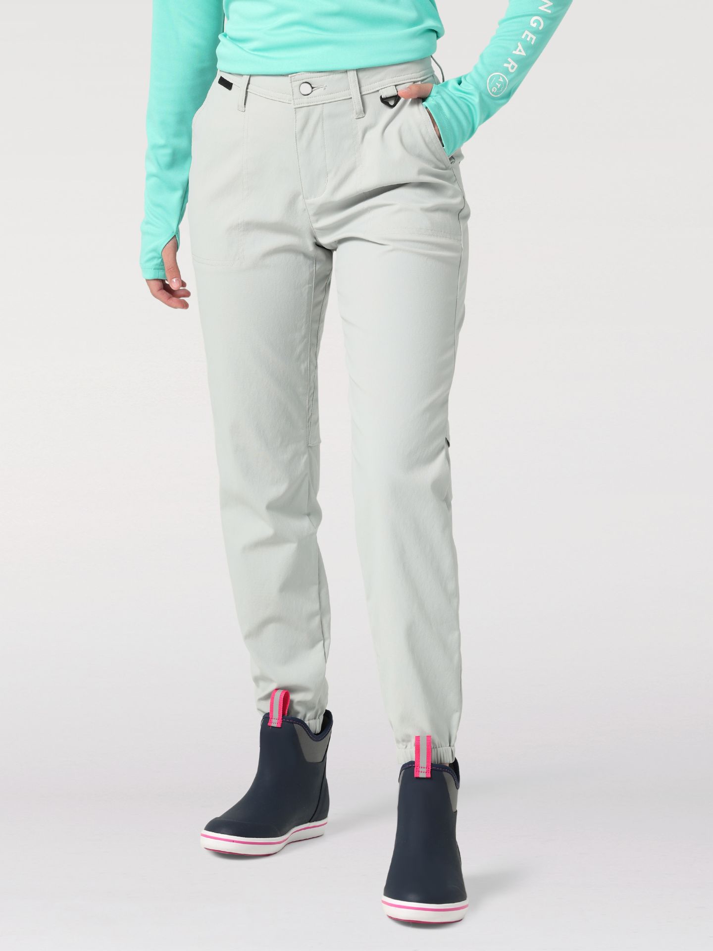 Picture of Wrangler 112321743 ATG -x- Womens Angler Pant