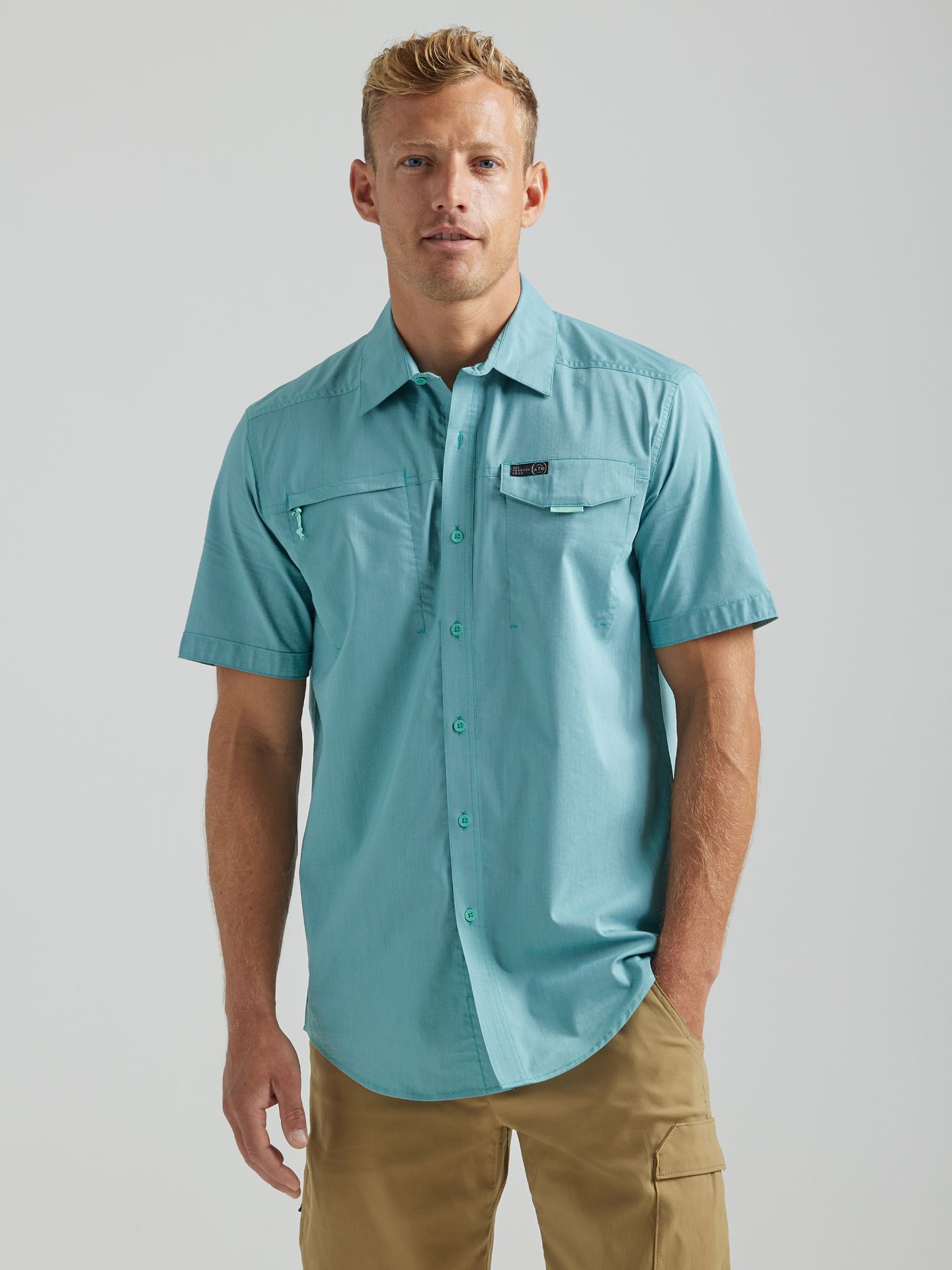 Picture of Wrangler 112331236 ATG -x- Asymmetric Zip Pocket Shirt - Solid