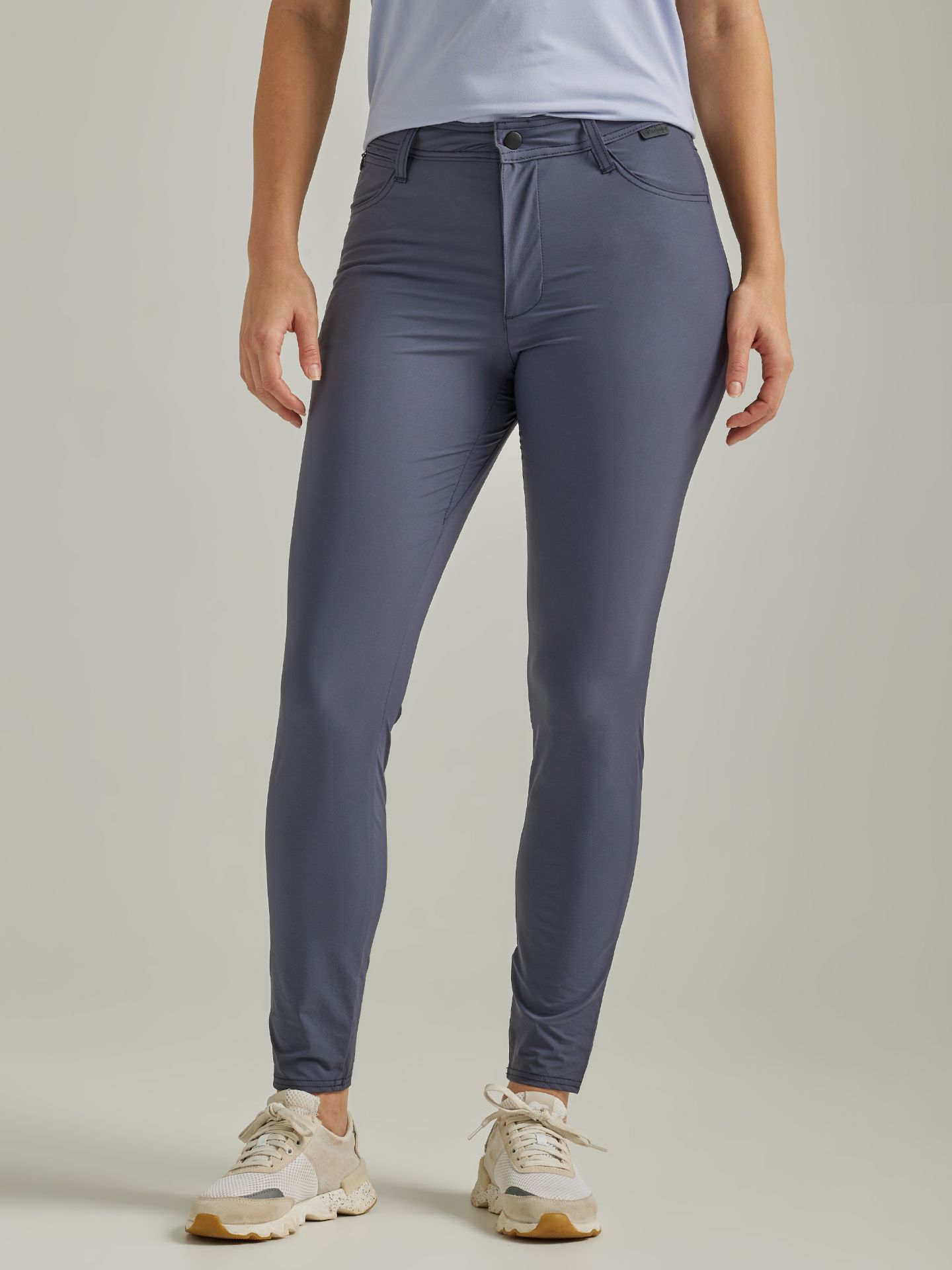 Picture of Wrangler 112331294 ATG -x- Womens FWDS 5 Pocket Skinny