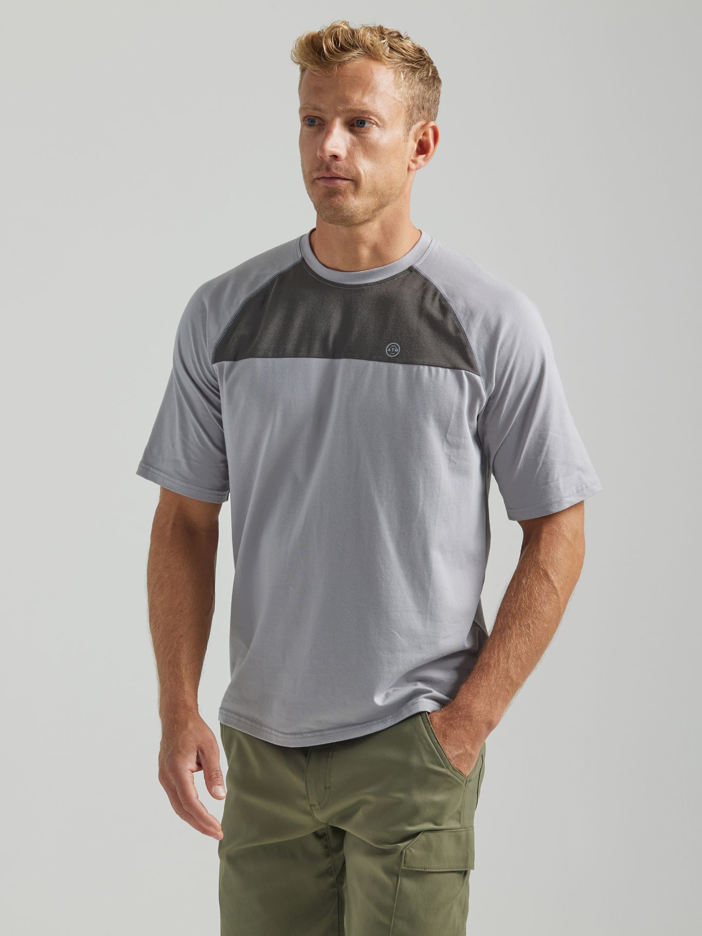 Picture of Wrangler 112333835 ATG -x- Short Sleeve Compass T-Shirt