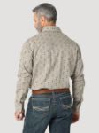 Picture of Wrangler 112319171 FR 20X Fashion Snap Shirt