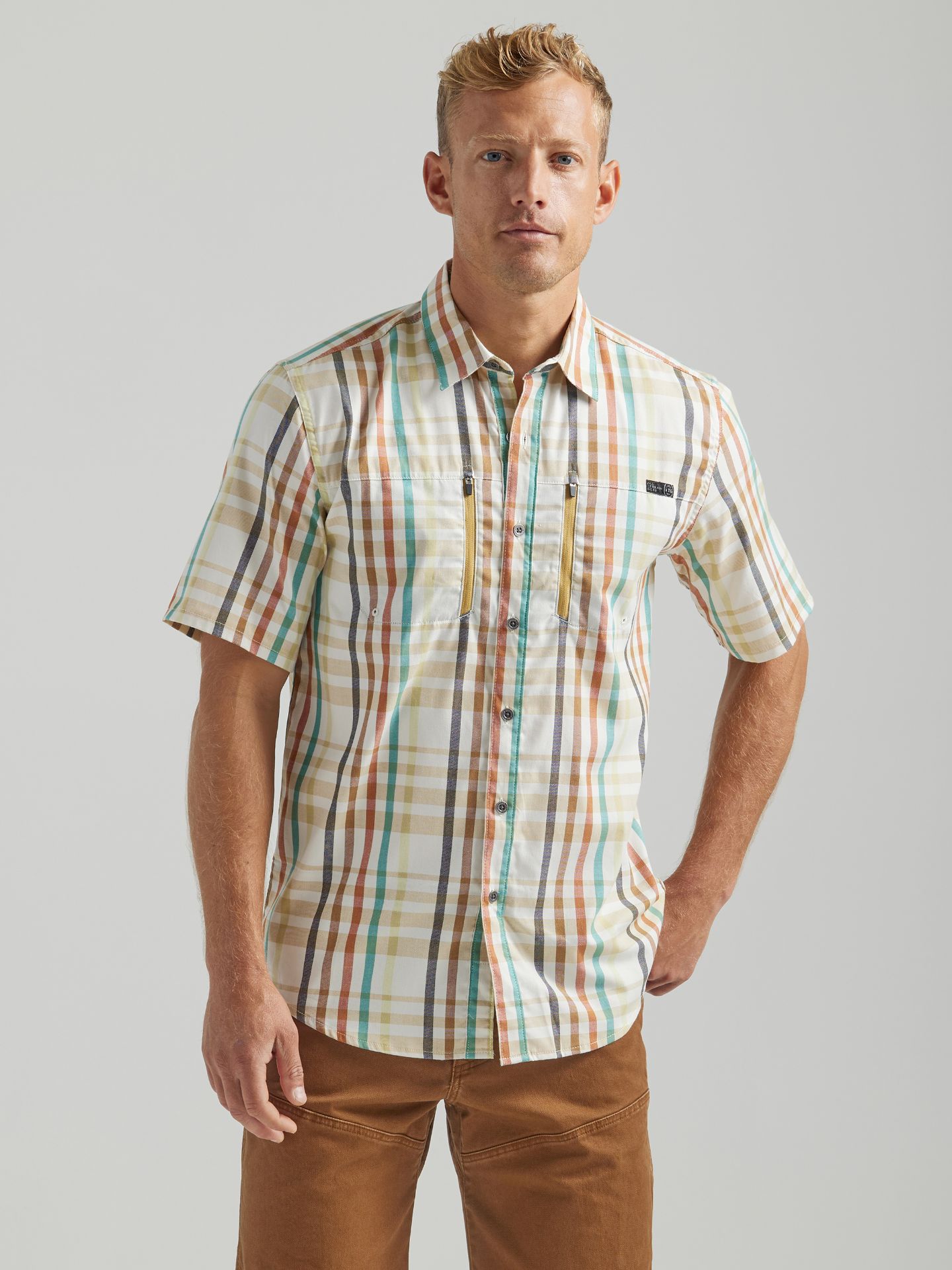 Picture of Wrangler 112331234 ATG -x- Horizon Shirt