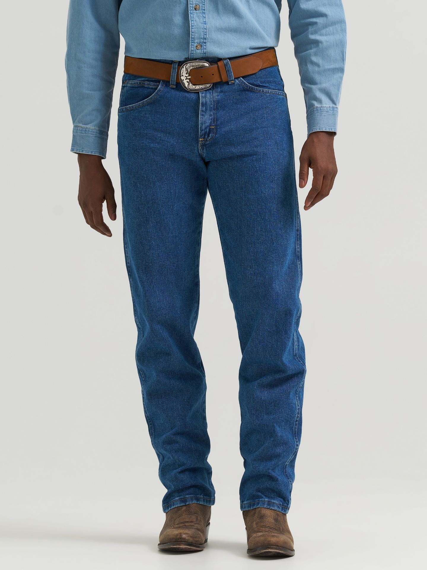 Picture of Wrangler 35001AI RUGGED WEAR® RELAXED FIT JEAN